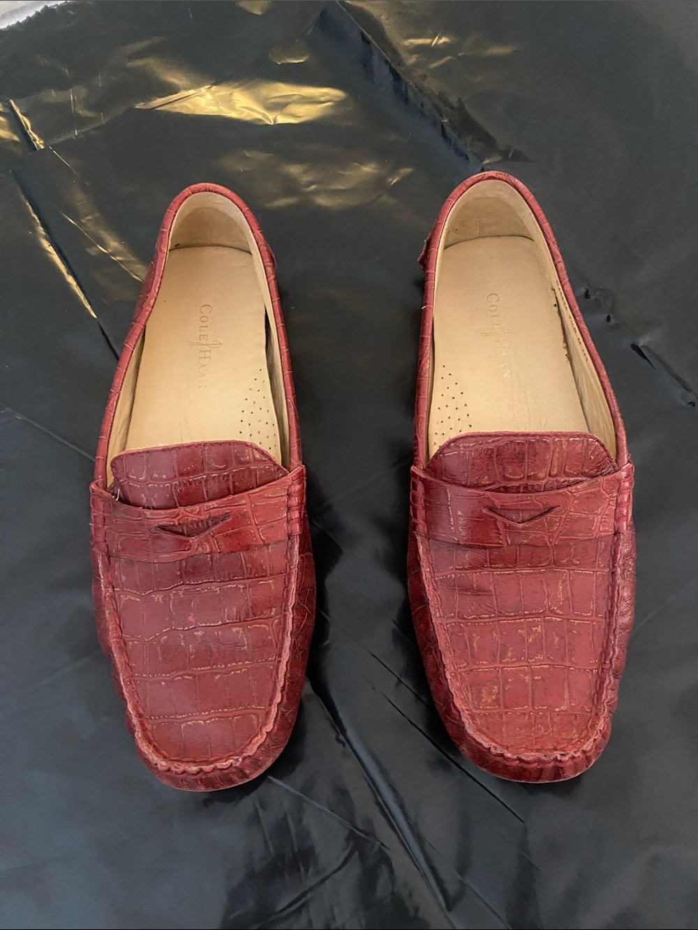 Cole Haan Women's Burgundy Croc-Embossed Leather Loafers